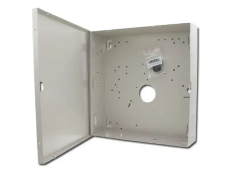 PC5003C. Gabinete metalico DSC para panel PC5015 . Dimenciones 288mm x 298mm x 78mm / 11.3” x 11.7”