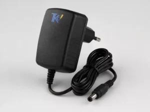 Fuente de Poder TKC 12V 1A para Cámaras de Seguridad Fuente de poder TKC 12V 1 A